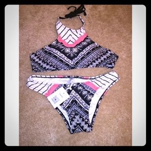 Cupshe Caught in a Dream Printing Bikini Set